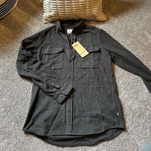 NWT Fjallraven Button Down